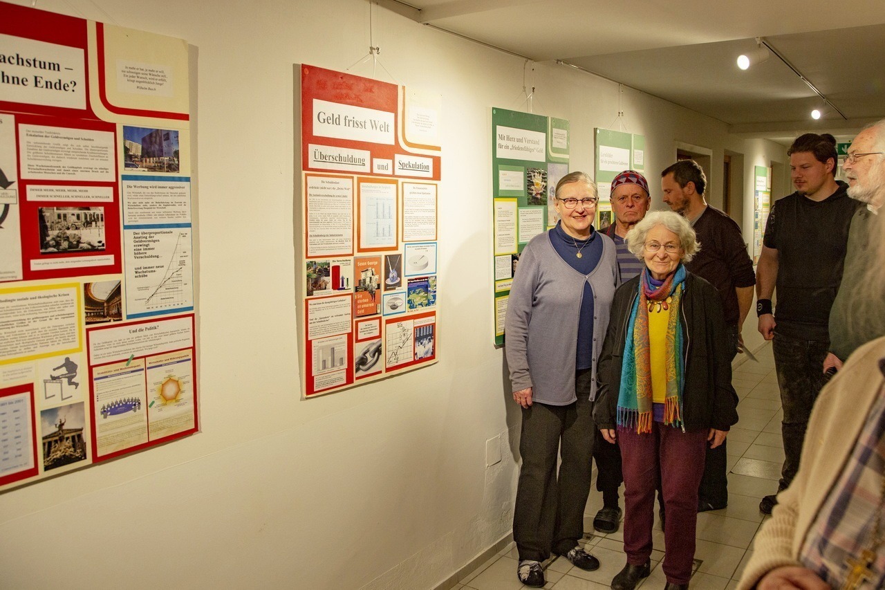 Ausstellung: Geld frisst Welt