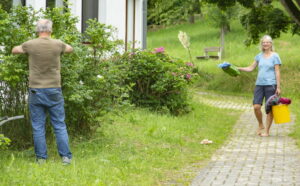 Gartenarbeit im Garten der Stille